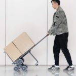 Yegua sube escaleras acero hasta 150 KG - Imagen 3