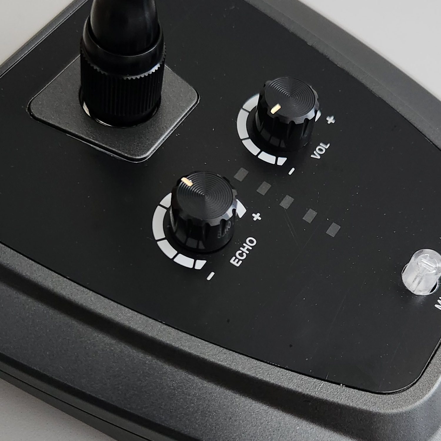 Micrófono Conferencia Cuello Ganso plug Mute y Echo - Imagen 7